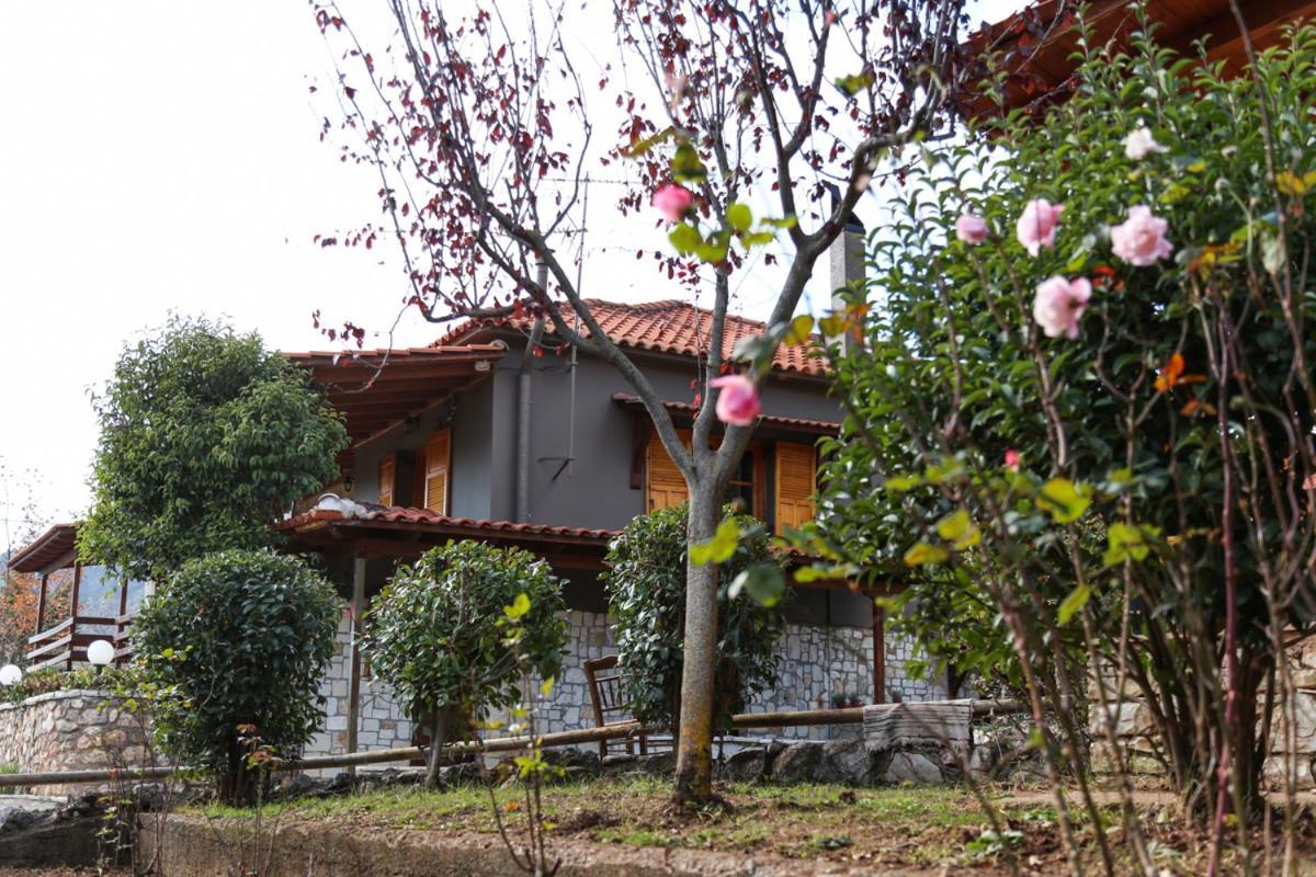 Orias Guesthouse & Farm Kalavryta Exterior foto